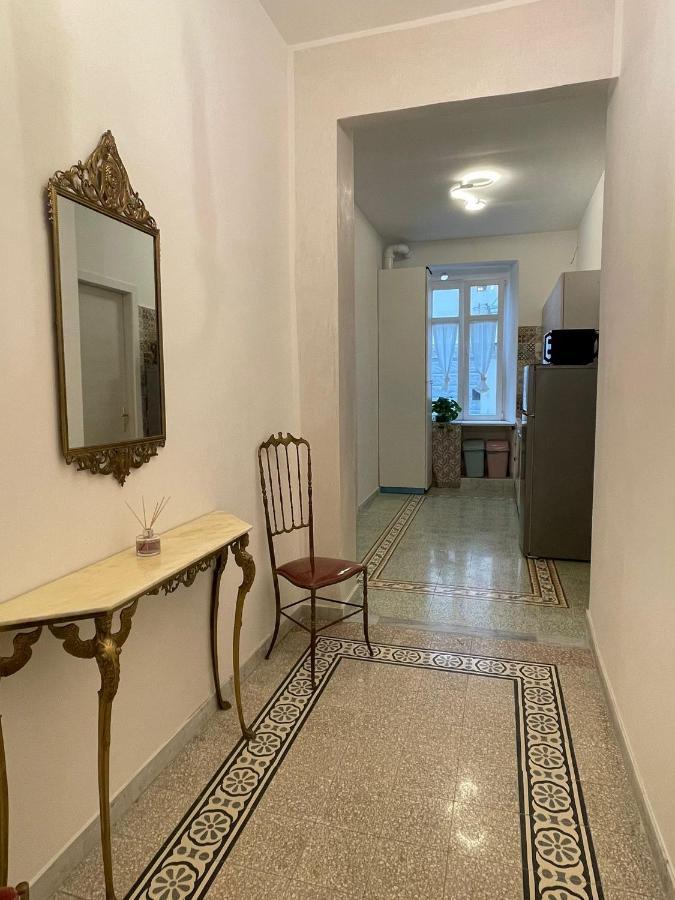 Hotel La Casa In Centro Salerno Zewnętrze zdjęcie