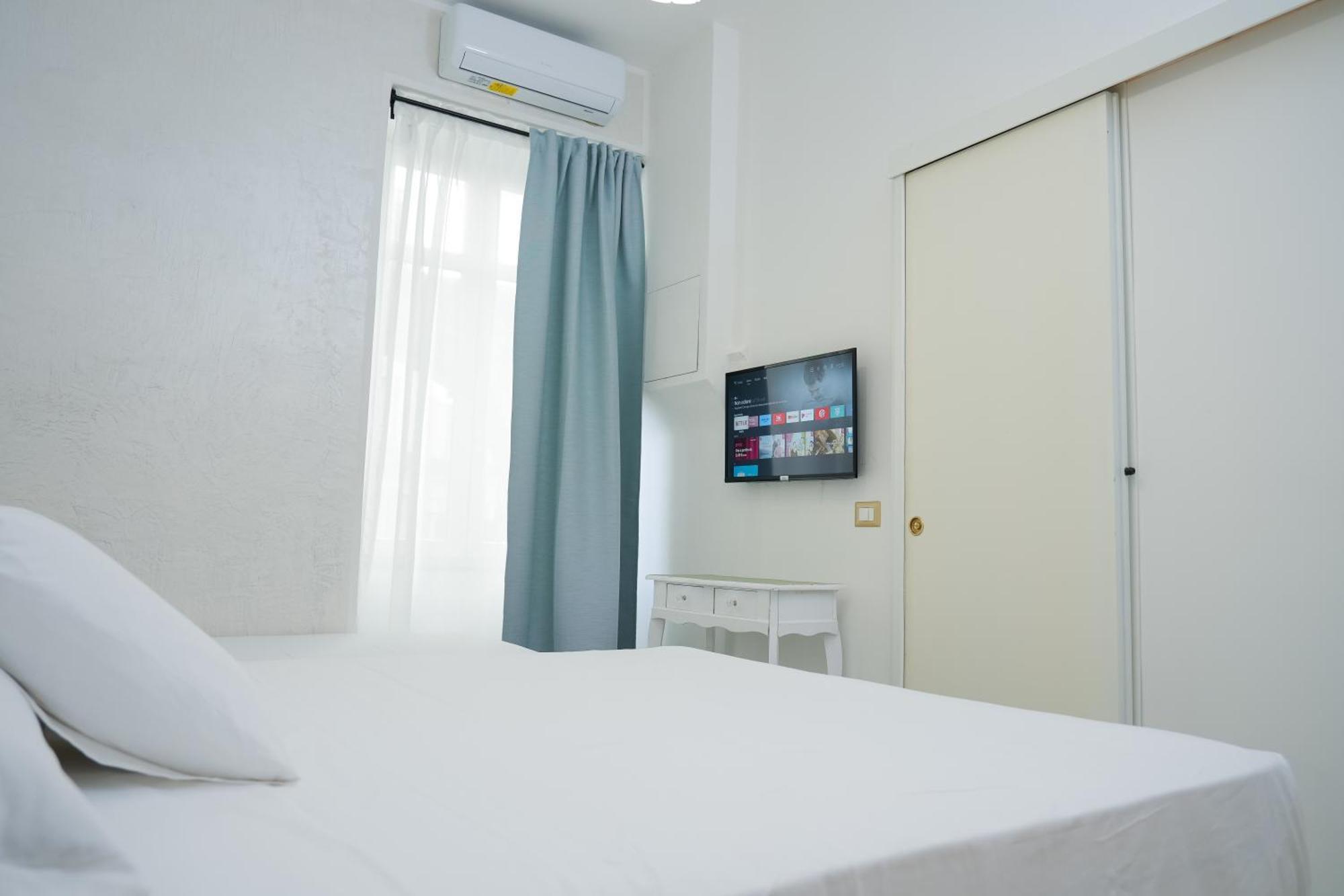 Hotel La Casa In Centro Salerno Zewnętrze zdjęcie