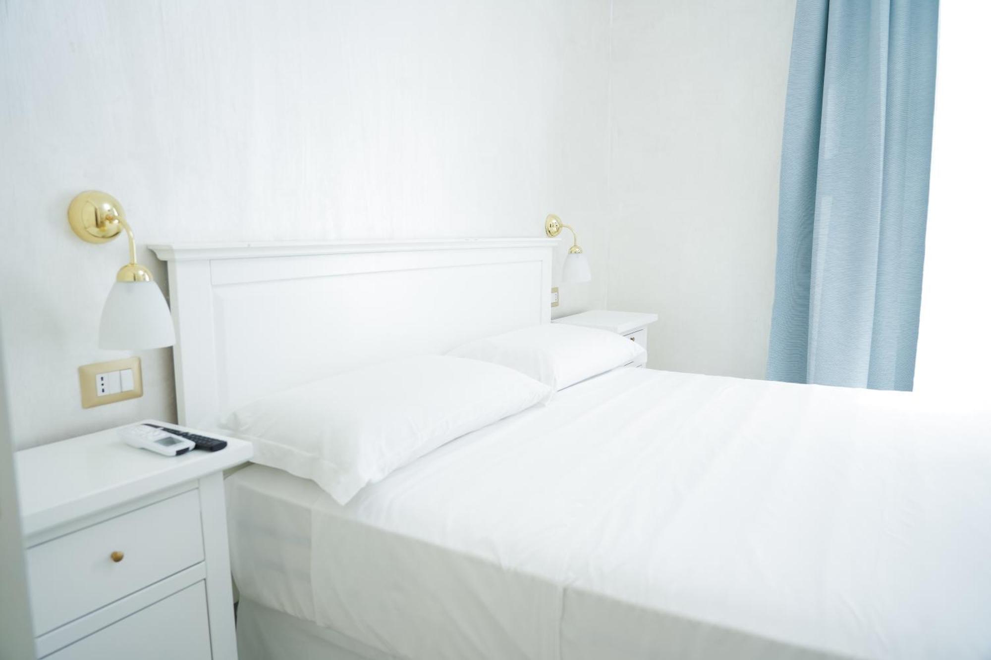 Hotel La Casa In Centro Salerno Zewnętrze zdjęcie